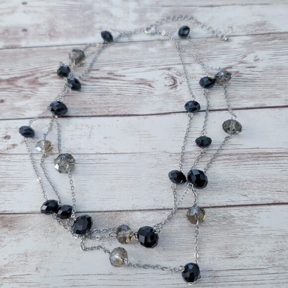 Vintage Necklace Layered Silver Tone with Black & Grey Beads - Picture 3 of 7